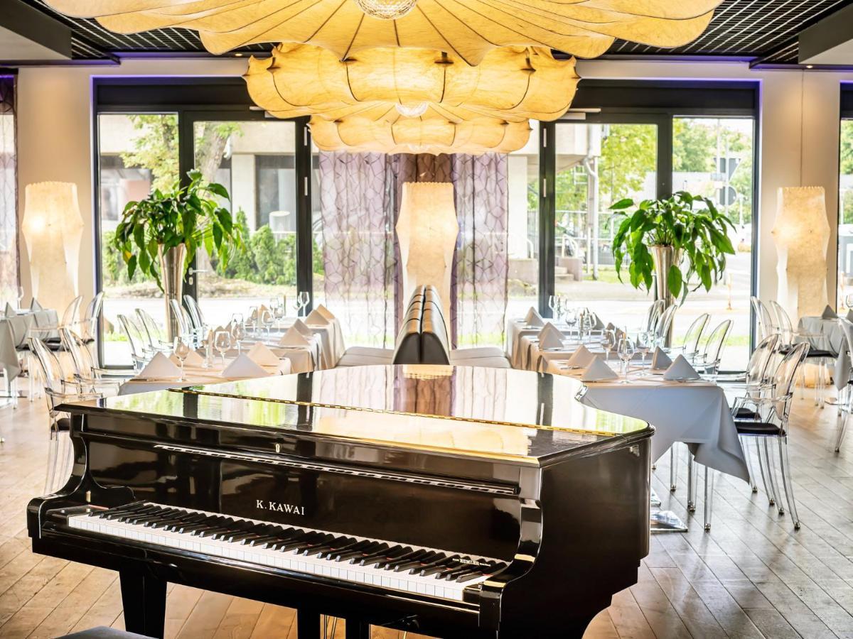 Victor'S Residenz-Hotel Saarlouis Dış mekan fotoğraf