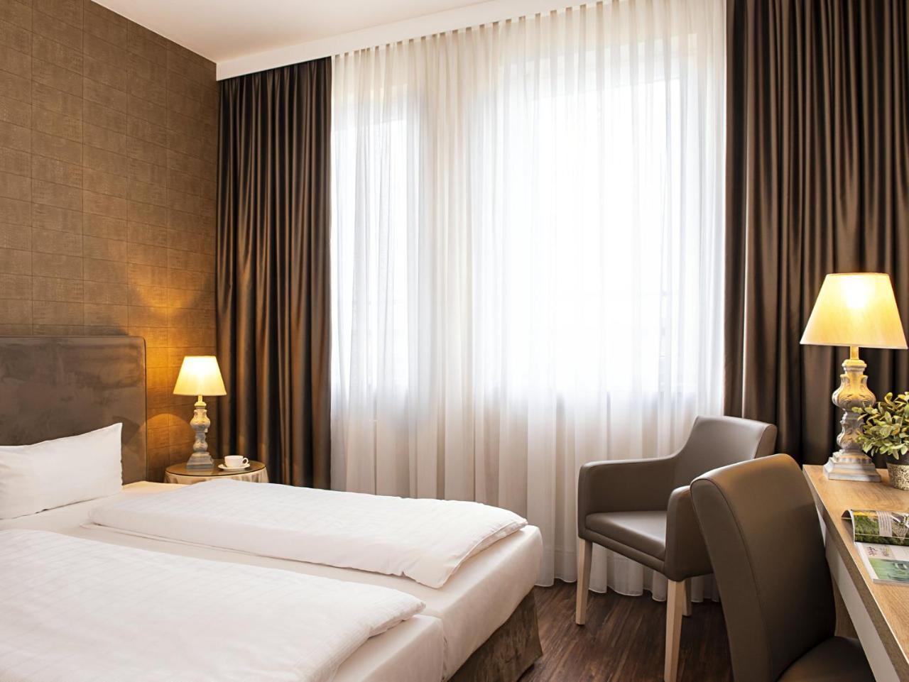 Victor'S Residenz-Hotel Saarlouis Dış mekan fotoğraf